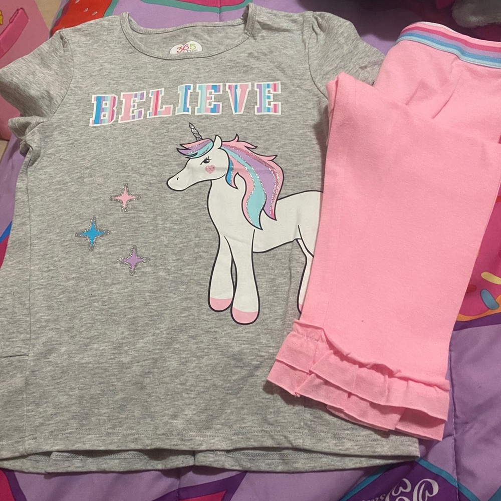 Girls clothing